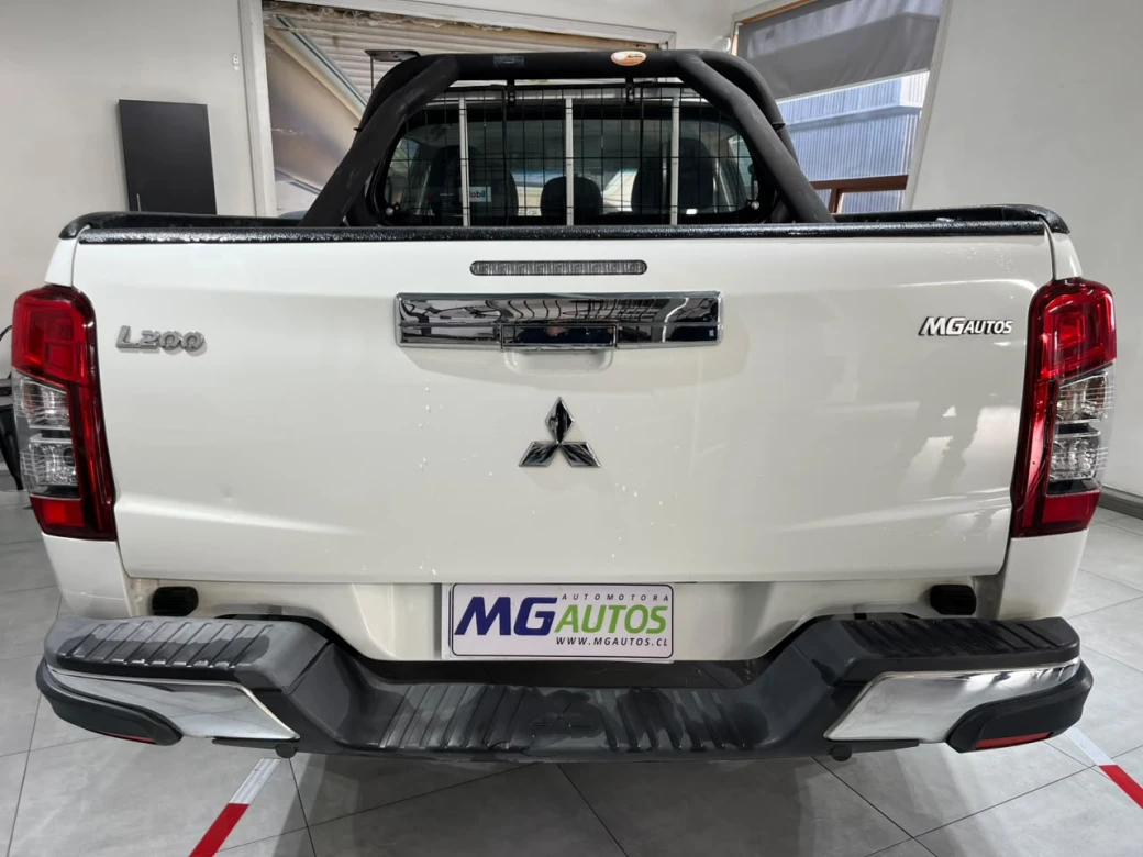 imagen 0 de vehiculo con id 2209